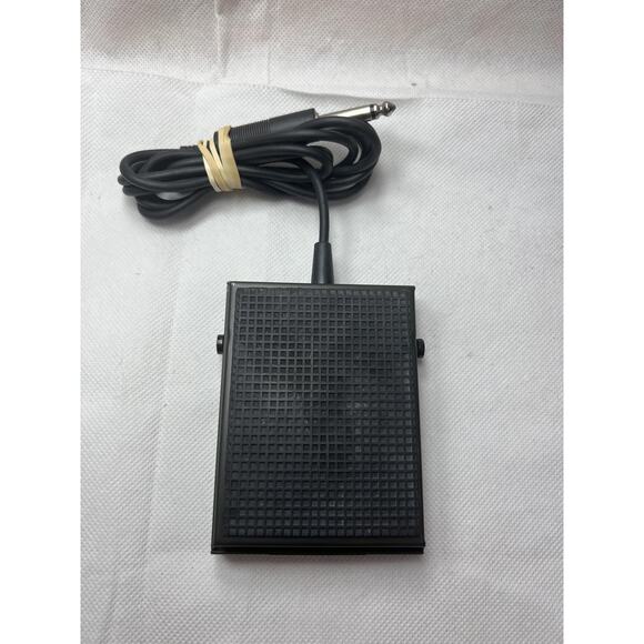 Yamaha Foot Pedal Controller FC5 Sustain Electric Keyboard Compact Cord Cable - Picture 2 of 2